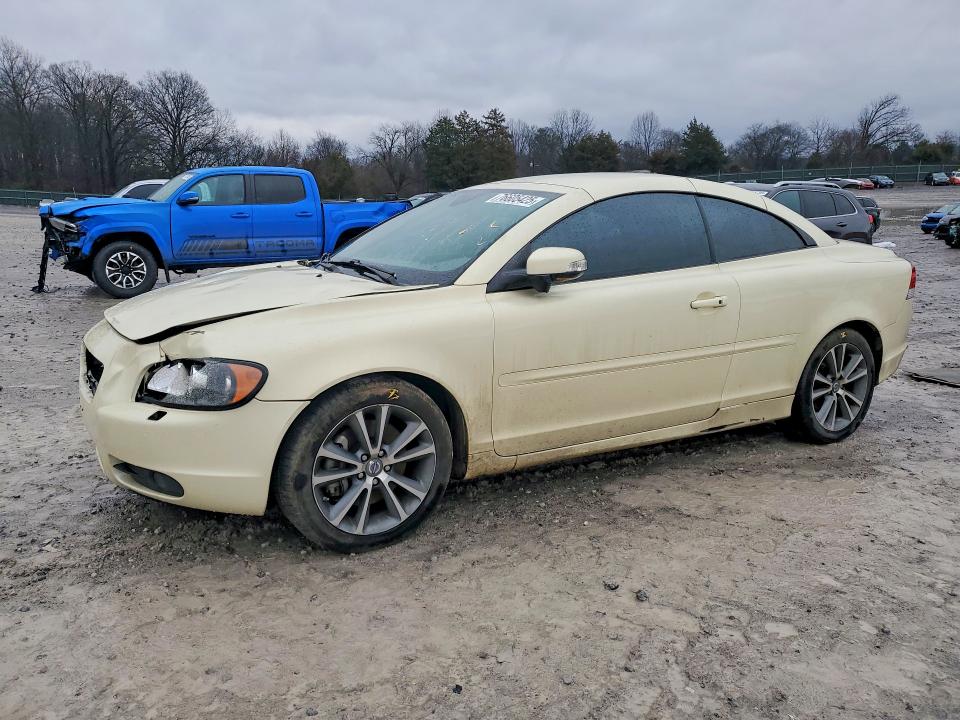 2010 Volvo C70 VIN YV1672MC9AJ092463 COPART salvage auction — FRONT END, Tn - Salvage Certificate, sold $525 on 2026-07-16 (photo 1)