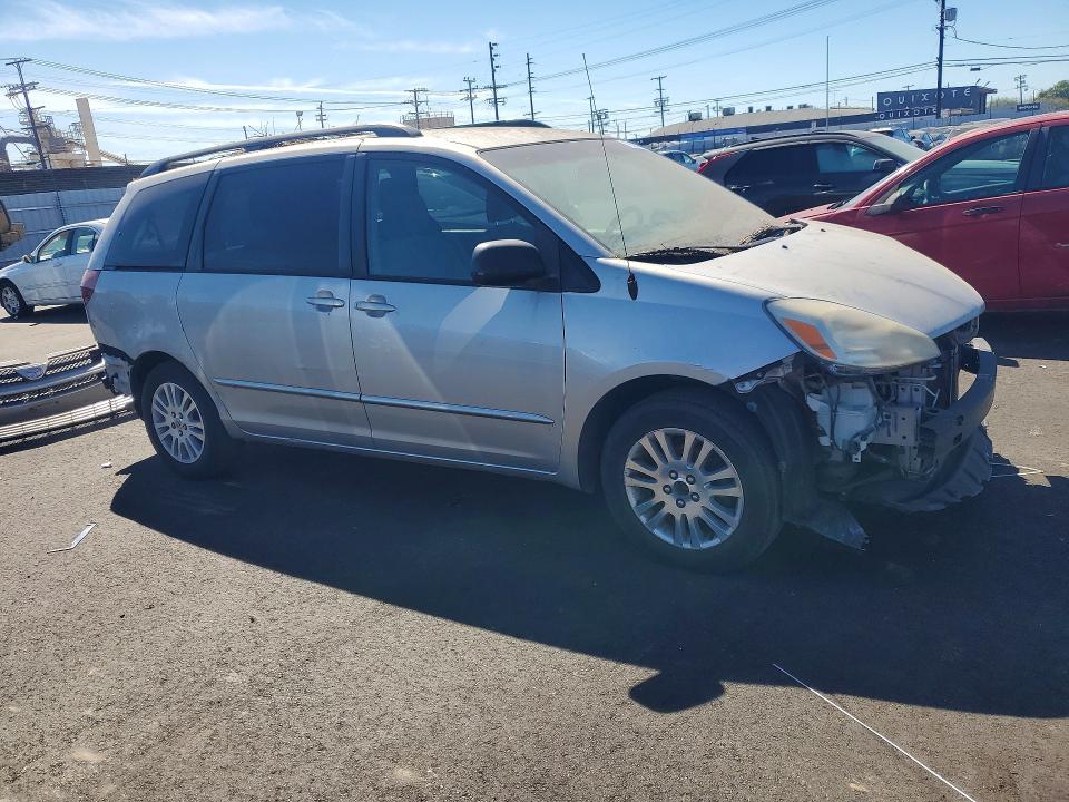 2005 Toyota Sienna VIN 5TDZA23C15S325122 COPART salvage auction — FRONT END, CA - SALVAGE CERTIFICATE, sold $750 on 2026-07-08 (photo 4)