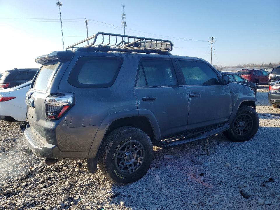 2021 Toyota 4runner VIN JTEHU5JR0M5843766 COPART salvage auction — ROLLOVER, Ky - Cert Of Title-Salvage, sold $7,700 on 2026-07-22 (photo 3)