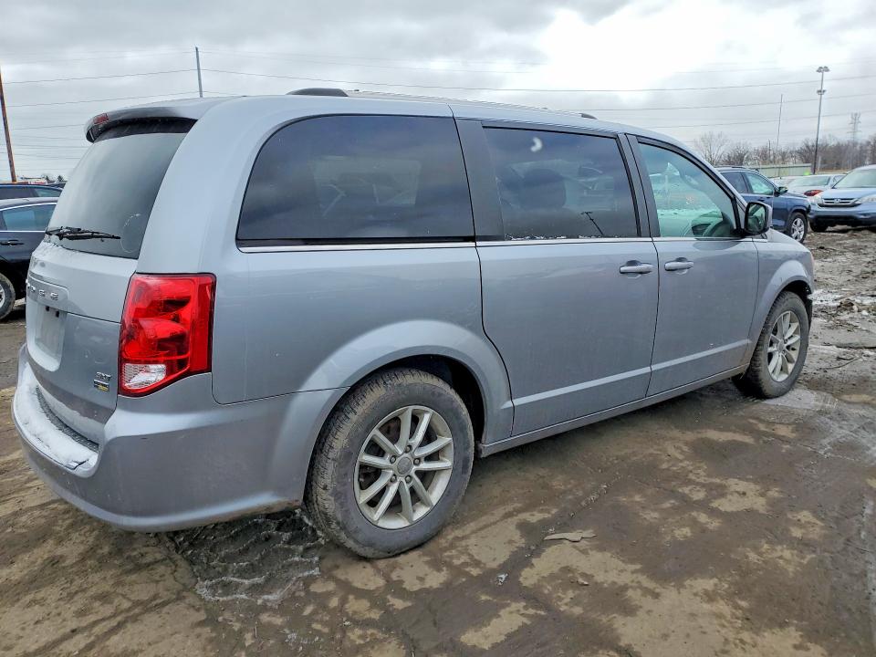 2019 Dodge Grand caravan VIN 2C4RDGCG5KR761466 COPART salvage auction — FRONT END, MI - CERTIFICATE OF TITLE, sold $450 on 2026-07-29 (photo 3)
