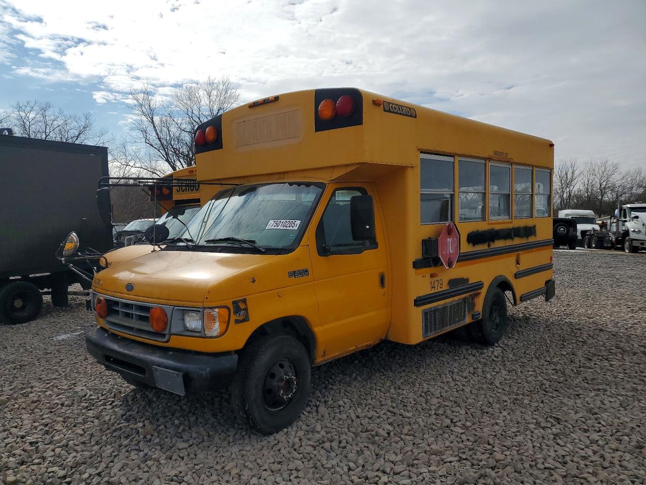 2001 Ford Econoline VIN 1FDWE35F91HA77510 COPART salvage auction — Normal Wear, KS - CERTIFICATE OF TITLE, sold $1,400 on 2026-07-08 (photo 2)
