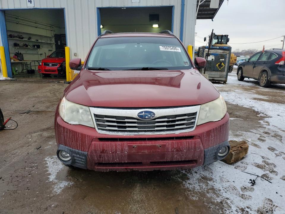 2009 Subaru Forester VIN JF2SH64649H731386 COPART salvage auction — NORMAL WEAR, Wi - Certificate Of Title, sold $425 on 2026-07-06 (photo 5)