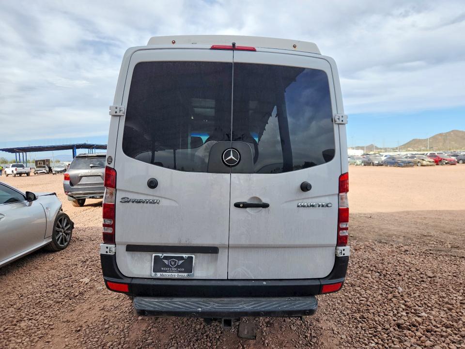 2013 Mercedes-benz Sprinter VIN WD3PE7CC2D5789320 COPART salvage auction — FRONT END, AZ - CERT OF TITLE - SALVAGE, sold $1,100 on 2026-09-01 (photo 6)