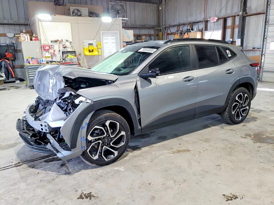 2025 Chevrolet Trax VIN KL77LJEP0SC328230 COPART salvage auction — FRONT END, Mo - Salvage Certificate Of Title, sold $5,000 on 2026-07-28 (photo 1)