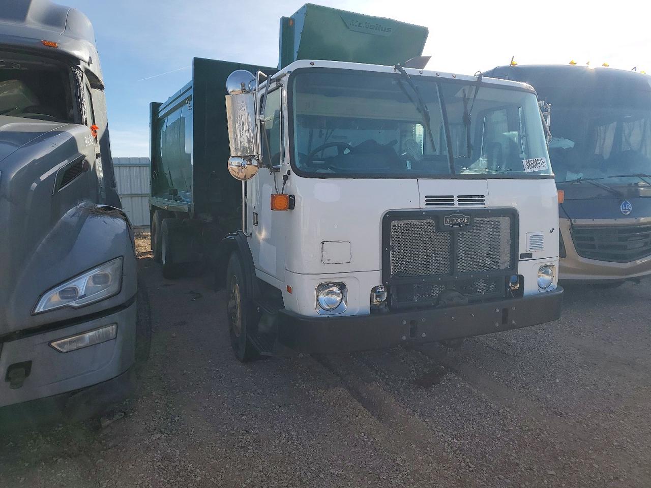 2011 Autocar llc VIN 5VCACRKF4BH211744 COPART salvage auction — Minor Dent/Scratches, FL - CERTIFICATE OF DESTRUCTION, sold $100 on 2026-09-08 (photo 1)