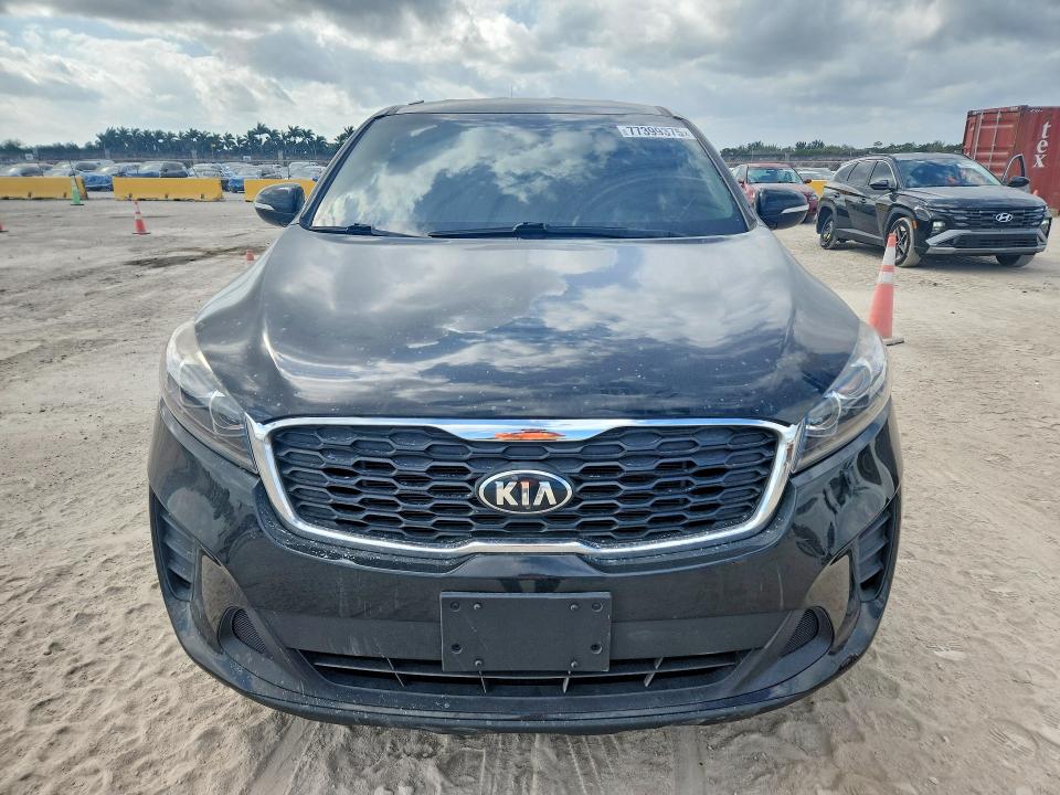 2019 Kia Sorento VIN 5XYPGDA31KG560455 COPART salvage auction — SIDE, Fl - Cert Of Title Slvg Rebuildable, sold $2,650 on 2026-07-06 (photo 5)