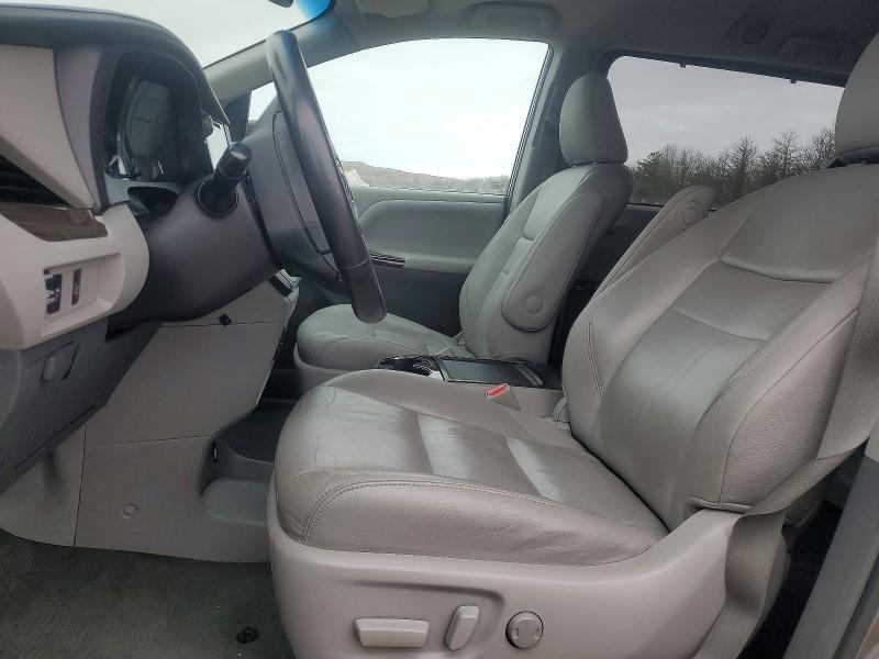 2016 Toyota Sienna VIN 5TDYK3DC3GS723061 COPART salvage auction — FRONT END, Salvage Title, sold $3,550 on 2026-07-20 (photo 7)
