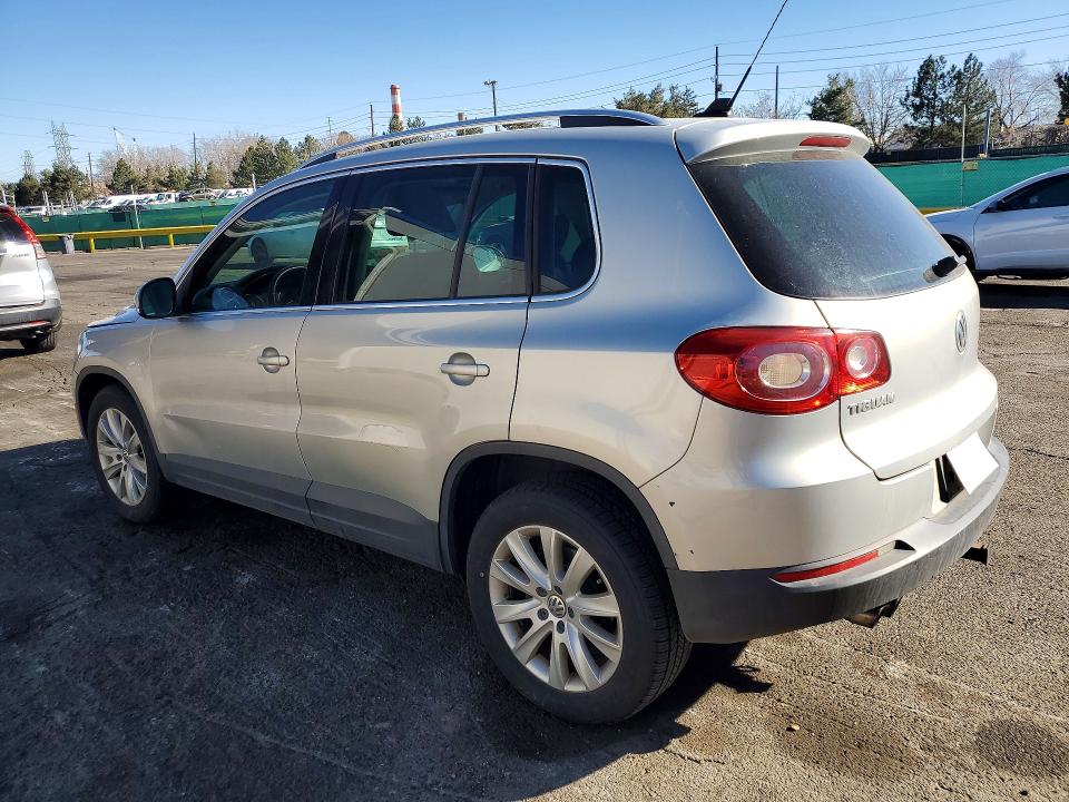 2010 Volkswagen Tiguan VIN WVGBV7AX6AW508188 COPART salvage auction — FRONT END, Co - Salvage Title, sold $500 on 2026-07-02 (photo 2)