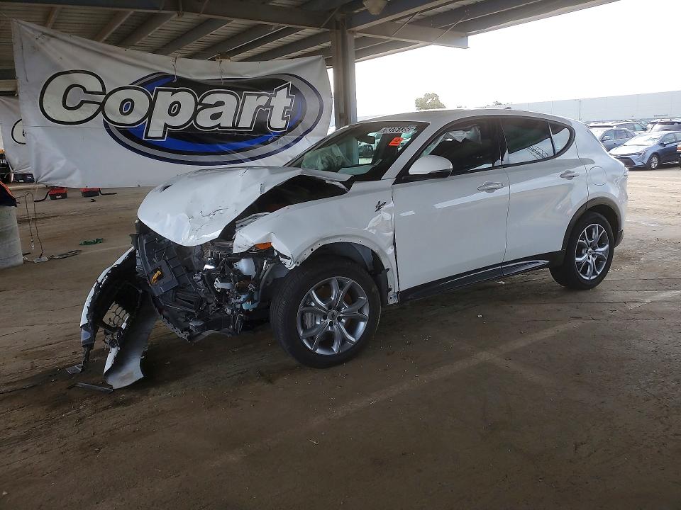 2024 Dodge Hornet VIN ZACPDFCW0R3A30863 COPART salvage auction — FRONT END, Fl - Certificate Of Destruction, sold $2,450 on 2026-07-02 (photo 1)