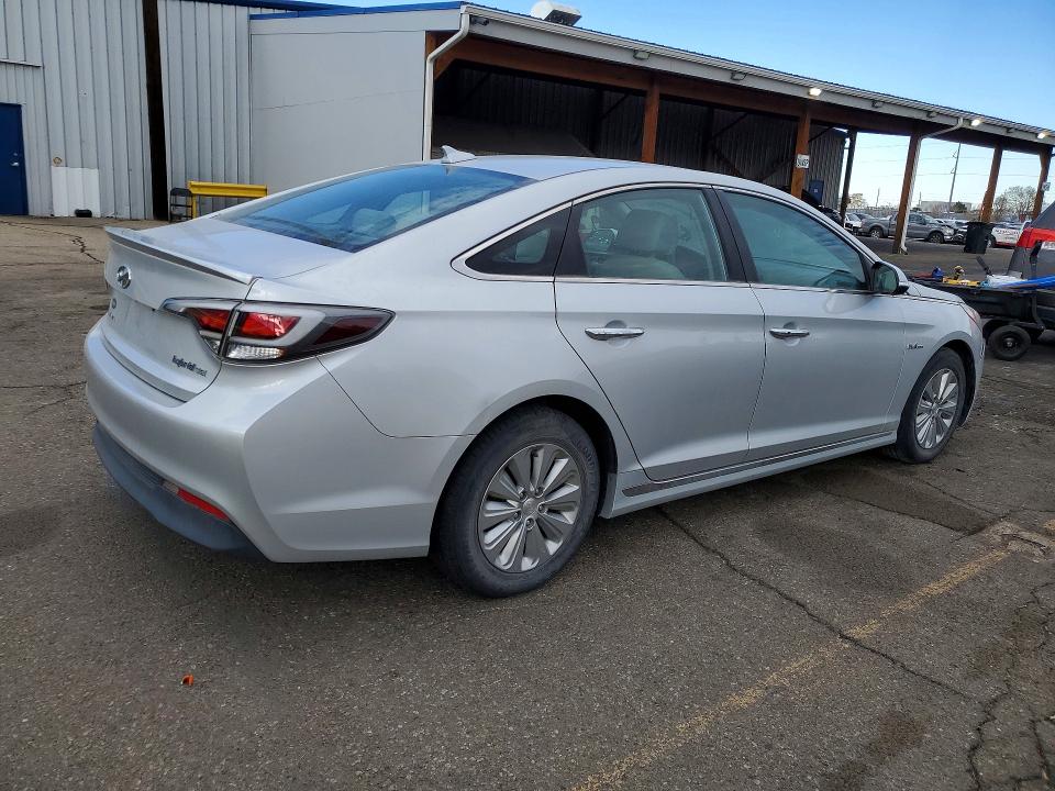 2016 Hyundai Sonata hybrid VIN KMHE24L12GA019970 COPART salvage auction — HAIL, Co - Bill Of Sale-Parts Only, sold $525 on 2026-07-28 (photo 3)