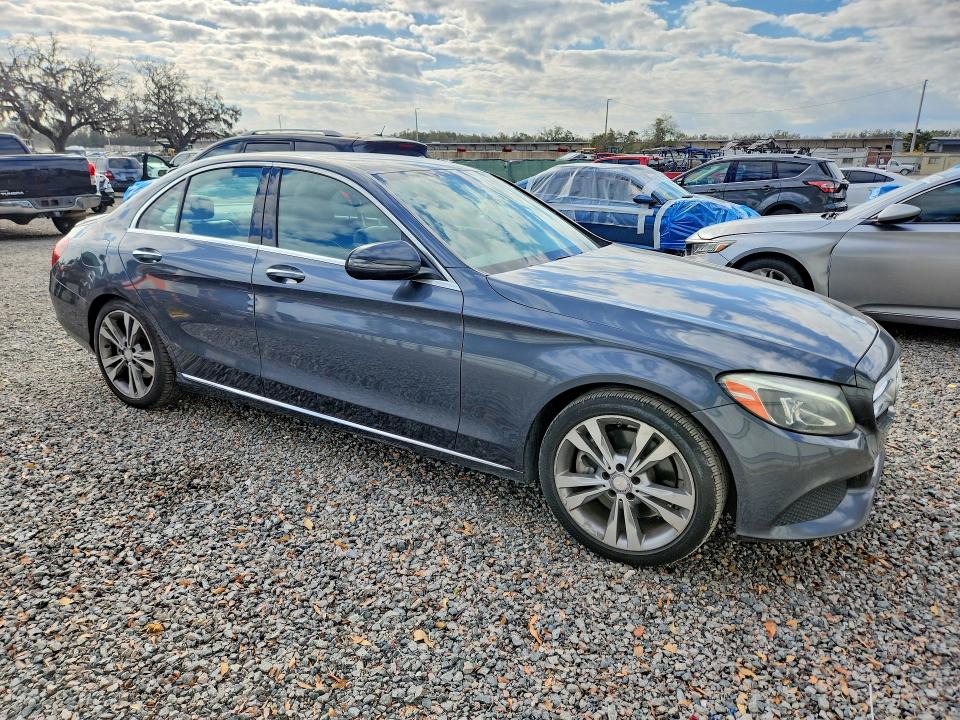 2016 Mercedes-benz C class VIN 55SWF4JB5GU161244 COPART salvage auction — NORMAL WEAR, FL - CERTIFICATE OF TITLE, sold $2,450 on 2026-07-17 (photo 4)