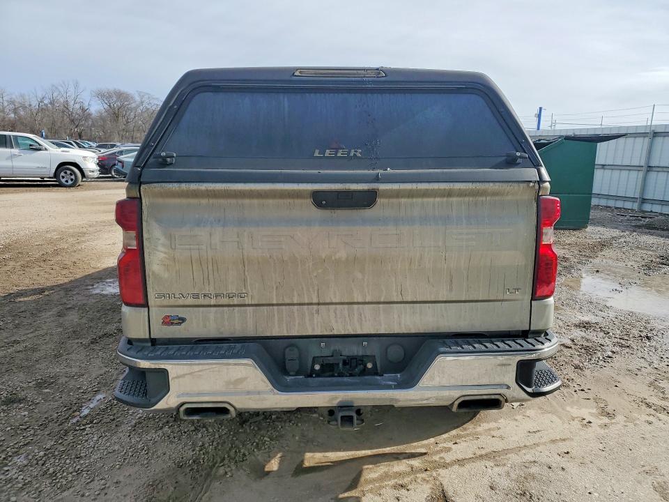 2019 Chevrolet Silverado 1500 VIN 1GCRYDEDXKZ282309 COPART salvage auction — BURN, IA - CERT OF TITLE-SALVAGE TITLE, sold $1,800 on 2026-07-31 (photo 6)