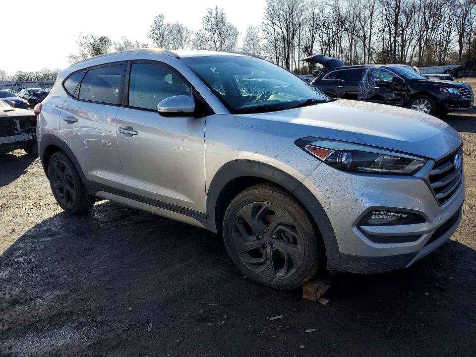 2017 Hyundai Tucson VIN KM8J3CA28HU313696 COPART salvage auction — FRONT END, Md - Cert Of Salvage > 75% Damage, sold $2,850 on 2026-07-14 (photo 4)