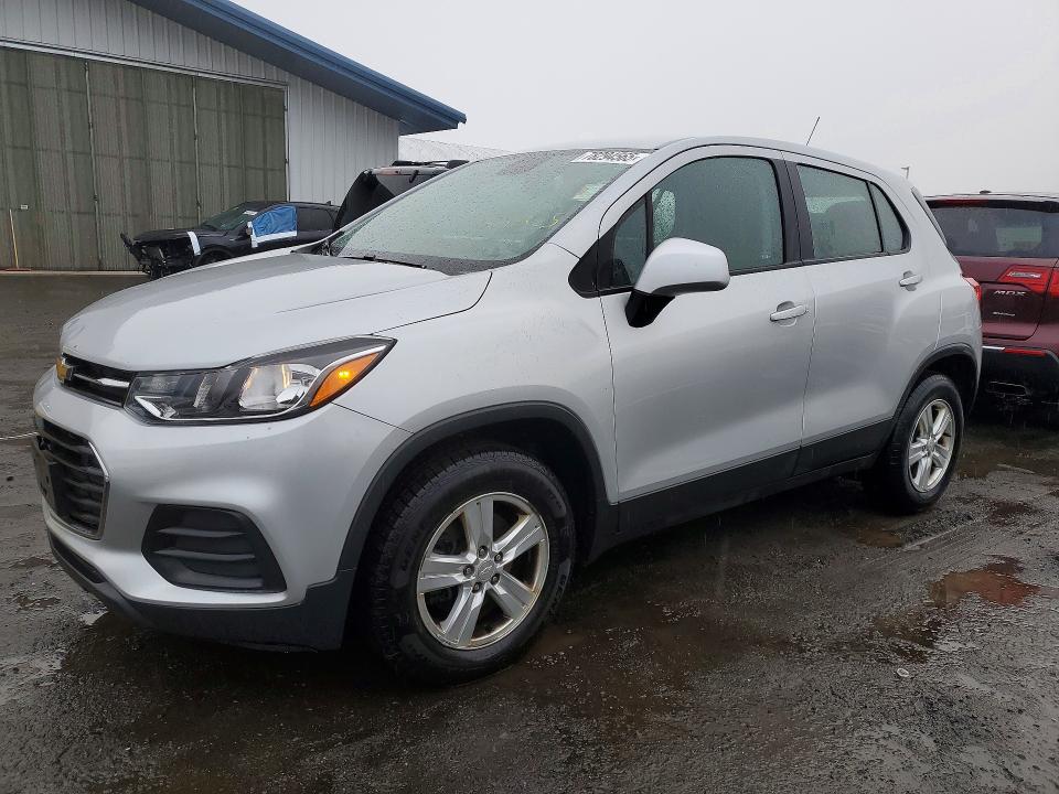 2018 Chevrolet Trax VIN 3GNCJNSB7JL387423 COPART salvage auction — MINOR DENT/SCRATCHES, Ma - Certificate Of Title, sold $3,900 on 2026-07-09 (photo 1)
