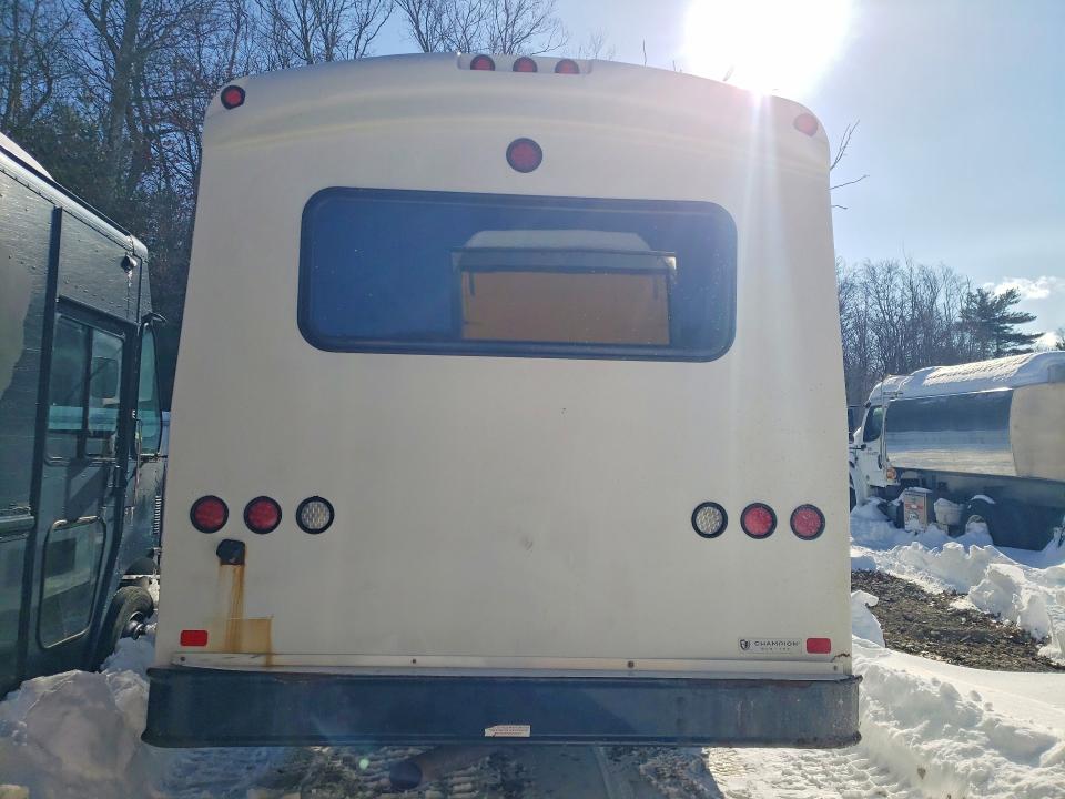 2015 Ford F550 VIN 1FDGF5GT4FED71437 COPART salvage auction — MINOR DENT/SCRATCHES, Va - Certificate Of Title (P), sold $9,000 on 2026-07-29 (photo 6)