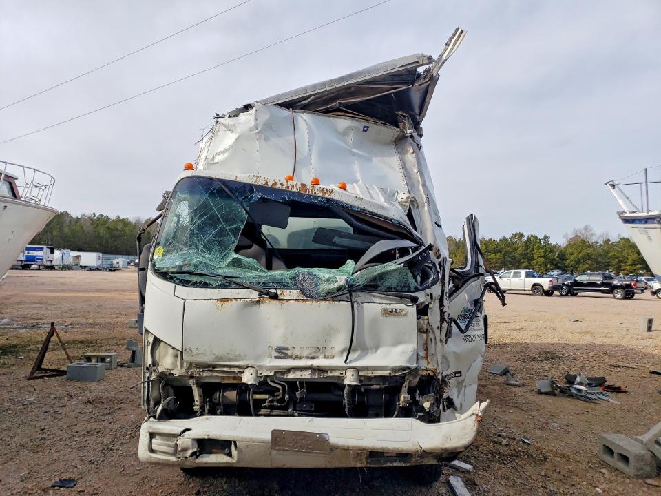 2011 Isuzu Npr VIN JALC4W160B7001777 COPART salvage auction — ROLLOVER, Va - Cert Of Title - Salvage, sold $300 on 2026-07-20 (photo 5)