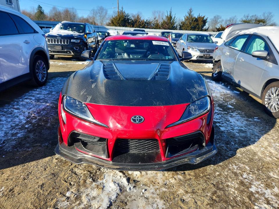 2020 Toyota Supra VIN WZ1DB4C02LW032823 COPART salvage auction — SIDE, Nj - Cert Of Title-Salvage, sold $26,250 on 2026-08-24 (photo 5)