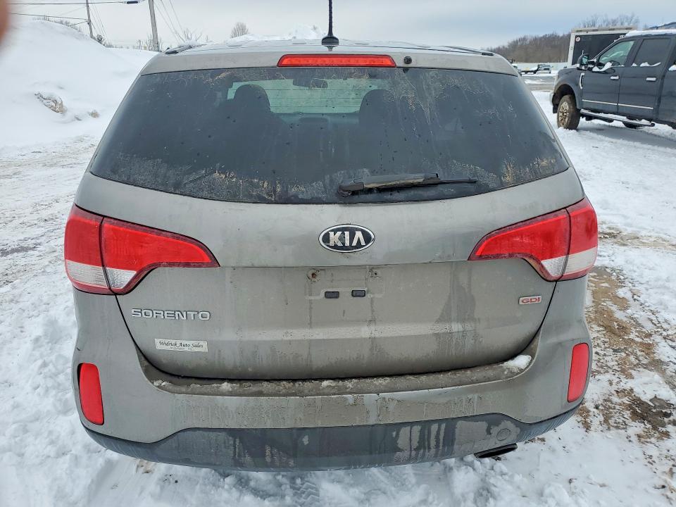 2014 Kia Sorento VIN 5XYKT3A67EG519603 COPART salvage auction — SIDE, Ny - Mv907A-Parts Only, sold $800 on 2026-07-15 (photo 6)