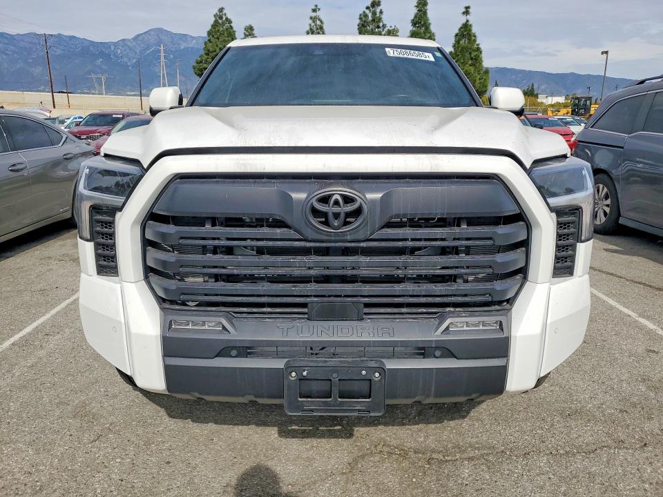 2025 Toyota Tundra VIN 5TFLA5AB9SX041647 COPART salvage auction — REAR END, Ca - Salvage Certificate, sold $20,300 on 2026-07-28 (photo 5)