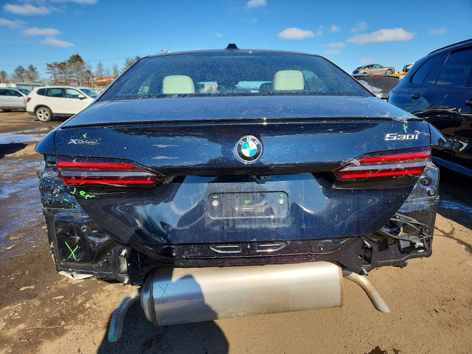 2025 BMW 5er VIN WBA53FJ08SCU18772 COPART salvage auction — REAR END, Salvage Title, sold $37,500 on 2026-08-04 (photo 6)
