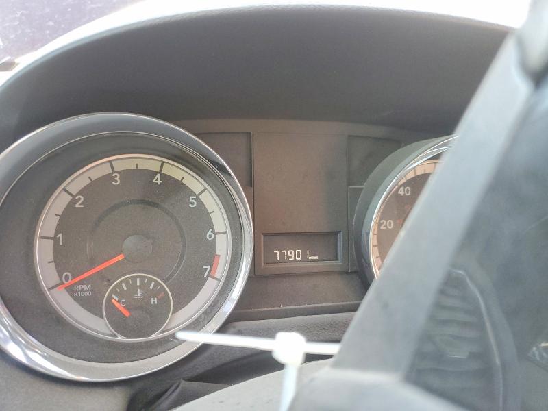 2019 Dodge Caravan VIN 2C4RDGCG2KR608236 COPART salvage auction — REAR END, Mo - Salvage Certificate Of Title, sold $100 on 2026-07-02 (photo 9)