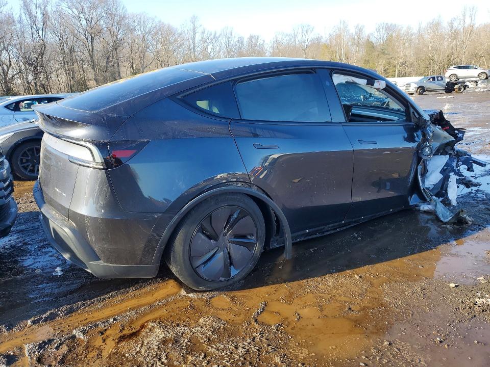 2026 Tesla Model Y VIN 7SAYGDEE1TF396460 COPART salvage auction — Front End, MD - CERT OF SALVAGE > 75% DAMAGE, sold $9,000 on 2026-04-28 (photo 3)