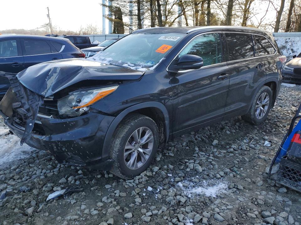 2015 Toyota Highlander VIN 5TDJKRFHXFS224267 COPART salvage auction — FRONT END, Nj - Cert Of Title-Salvage, sold $5,700 on 2026-07-20 (photo 1)