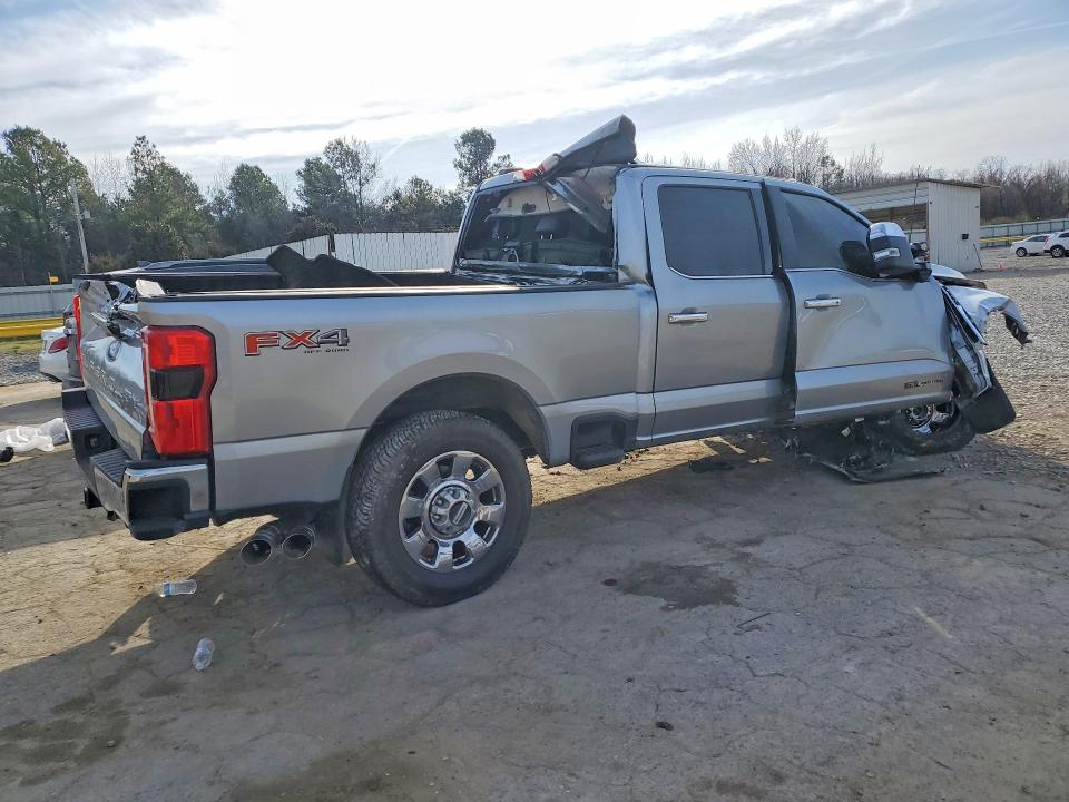 2023 Ford F-350 Super Duty VIN 1FT8W3BT0PEC40365 COPART salvage auction — Front End, TN - SALVAGE CERTIFICATE, sold $13,900 on 2026-05-07 (photo 3)
