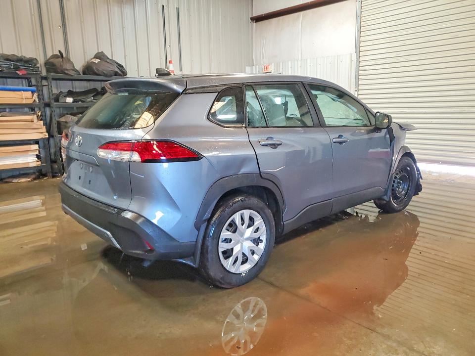 2025 Toyota Corolla cross VIN 7MUAAAAG0SV148867 COPART salvage auction — FRONT END, VA - CERT OF TITLE - SALVAGE, sold $3,500 on 2026-07-28 (photo 3)