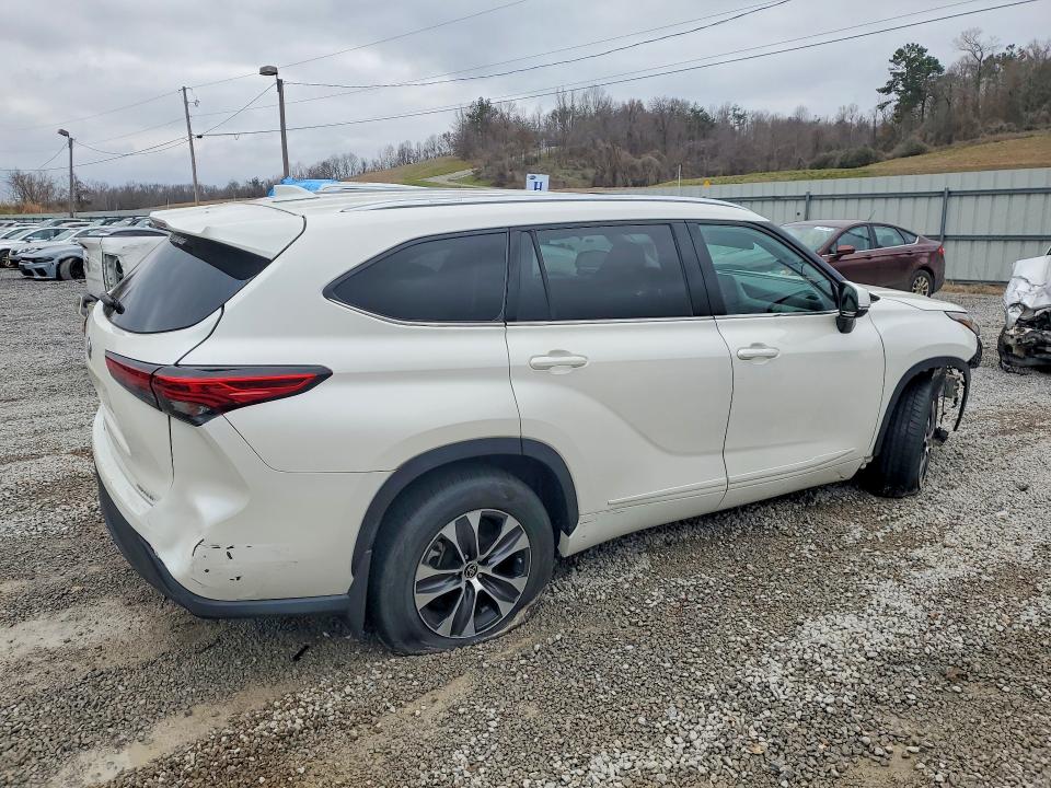 2021 Toyota Highlander VIN 5TDHZRBH3MS536542 COPART salvage auction — FRONT END, Ms - Cert Of Title-Salvaged, sold $16,500 on 2026-07-15 (photo 3)
