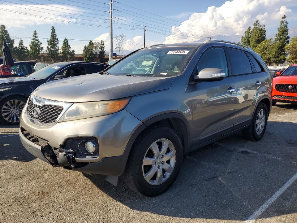 2013 Kia Sorento VIN 5XYKT3A61DG313787 — COPART salvage auction photo