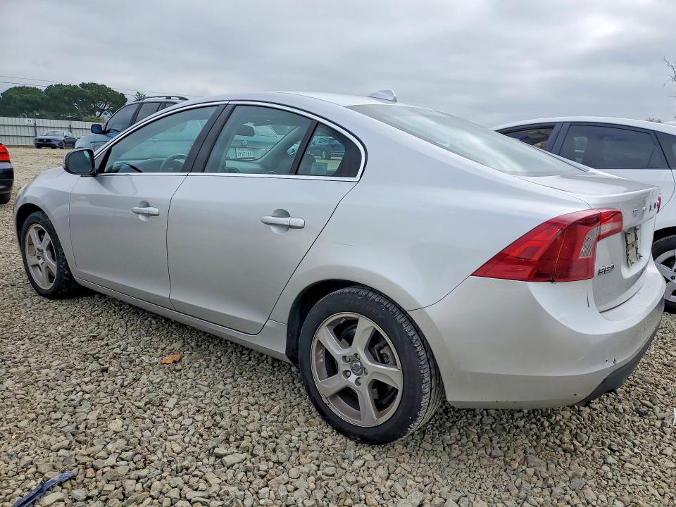 2012 Volvo S60 VIN YV1622FS4C2057765 COPART salvage auction — MINOR DENT/SCRATCHES, Ca - Dis/Dlr/Exp App For Dup Clean, sold $500 on 2026-07-14 (photo 2)