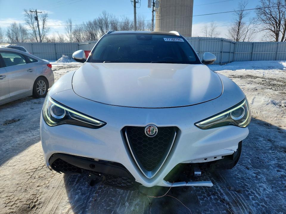 2018 Alfa romeo Stelvio VIN ZASFAKRN3J7B59581 COPART salvage auction — FRONT END, Mi - Cert Of Title-Salvage Vehicle, sold $6,400 on 2026-08-13 (photo 5)