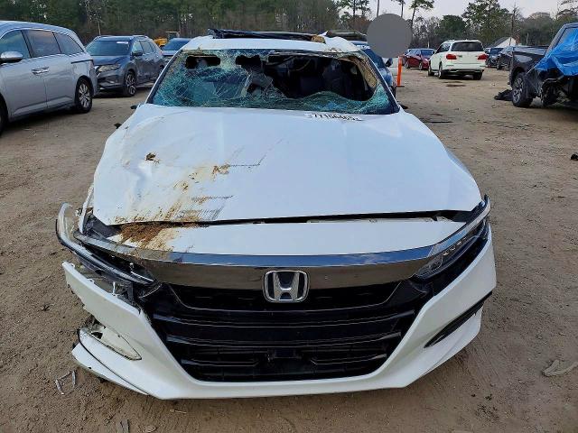 2019 Honda Accord VIN 1HGCV2F38KA033953 COPART salvage auction — ROLLOVER, La - Cert Of Title-Salvage, sold $2,550 on 2026-07-02 (photo 5)