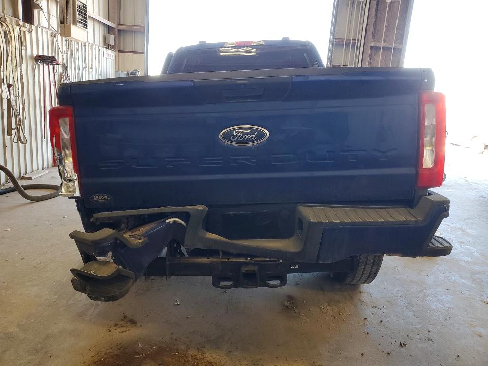 2026 Ford F250 VIN 1FT7W2BT8TEC26701 COPART salvage auction — Side, TX - SALVAGE VEHICLE TITLE, sold $16,400 on 2026-04-03 (photo 6)