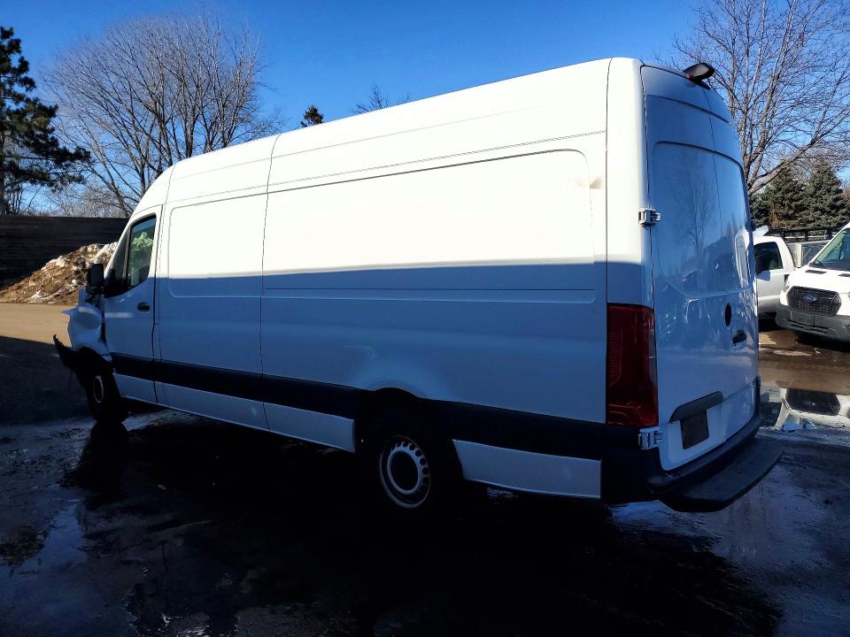 2022 Mercedes-benz Sprinter VIN W1Y4DCHY4NT084777 COPART salvage auction — FRONT END, Mn - Cert Of Title-Salvage, sold $9,500 on 2026-07-22 (photo 2)