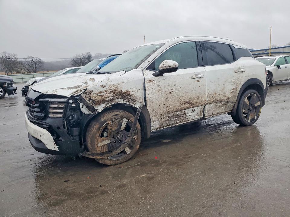 2025 Nissan Kicks VIN 3N8AP6DA4SL440660 COPART salvage auction — FRONT END, Tn - Certificate Of Title, sold $8,600 on 2026-07-06 (photo 1)