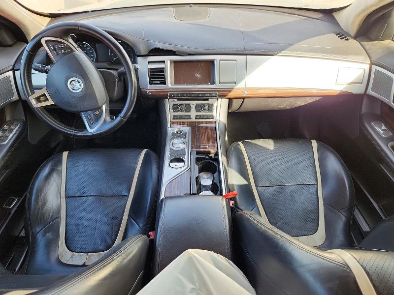 2012 Jaguar Xf VIN SAJWA0HB2CLS23934 COPART salvage auction — MINOR DENT/SCRATCHES, Ca - Dis/Dlr/Exp Only Clean Title, sold $350 on 2026-07-02 (photo 8)