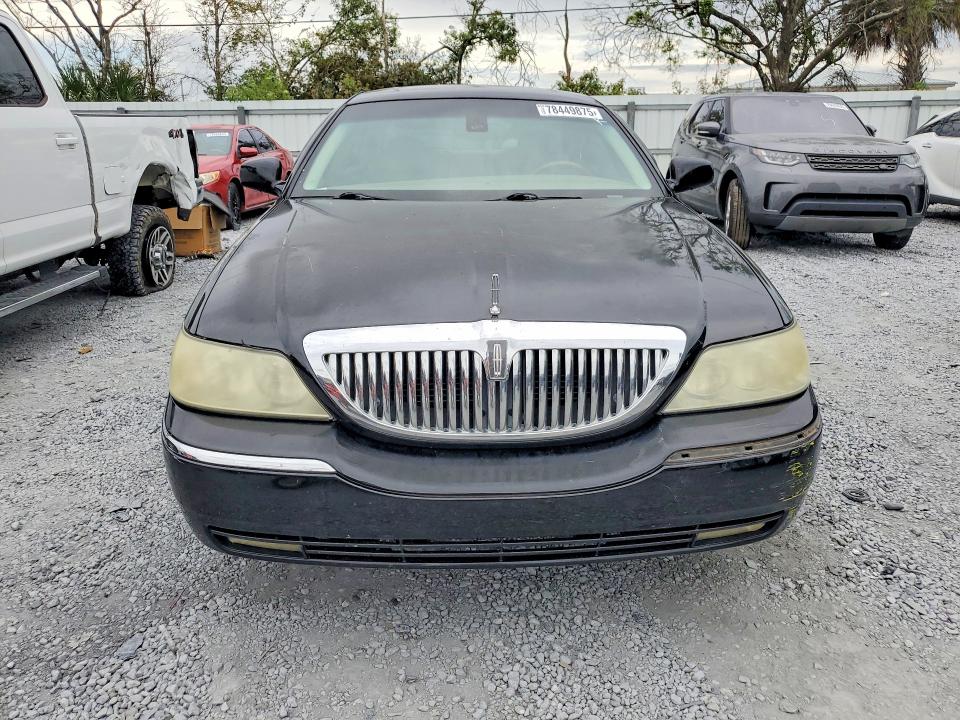 2003 Lincoln TOWN CAR VIN 1LNHM83W13Y630827 COPART salvage auction — SIDE, Va - Cert Of Title-Salvage History, sold $450 on 2026-07-10 (photo 5)