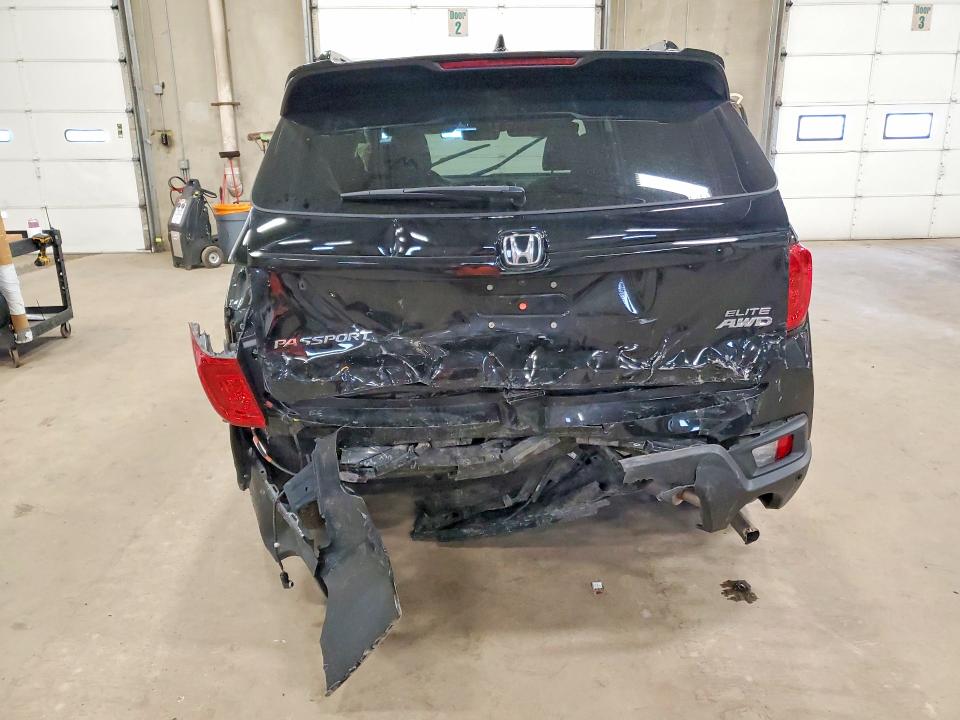 2022 Honda Passport VIN 5FNYF8H09NB003685 COPART salvage auction — REAR END, Mn - Cert Of Title-Salvage, sold $8,000 on 2026-07-16 (photo 6)