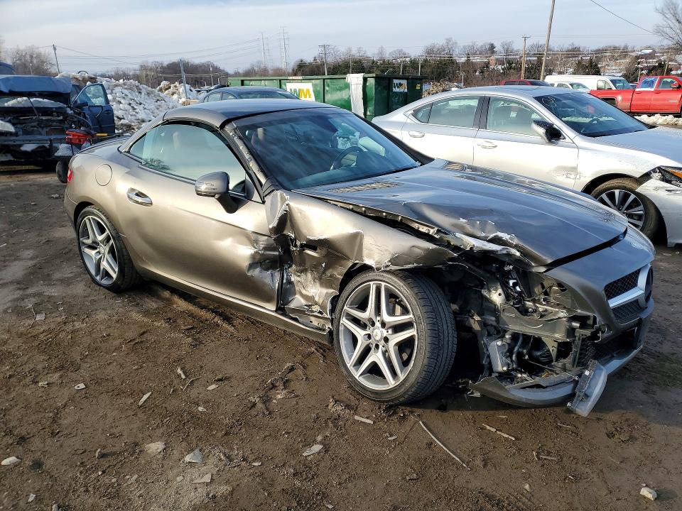 2015 Mercedes-benz Slk-klasse VIN WDDPK4HA1FF099811 COPART salvage auction — FRONT END, Md - Cert Of Salvage > 75% Damage, sold $950 on 2026-07-14 (photo 4)