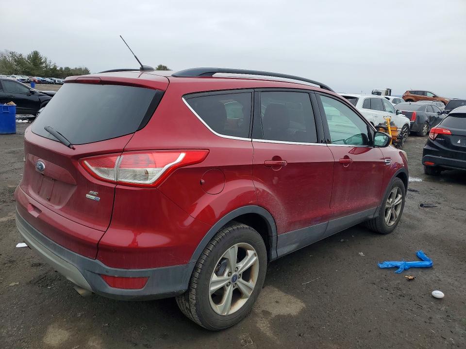 2016 Ford Escape VIN 1FMCU9GXXGUC17420 COPART salvage auction — MINOR DENT/SCRATCHES, Pa - Certificate Of Salvage, sold $1,100 on 2026-07-02 (photo 3)