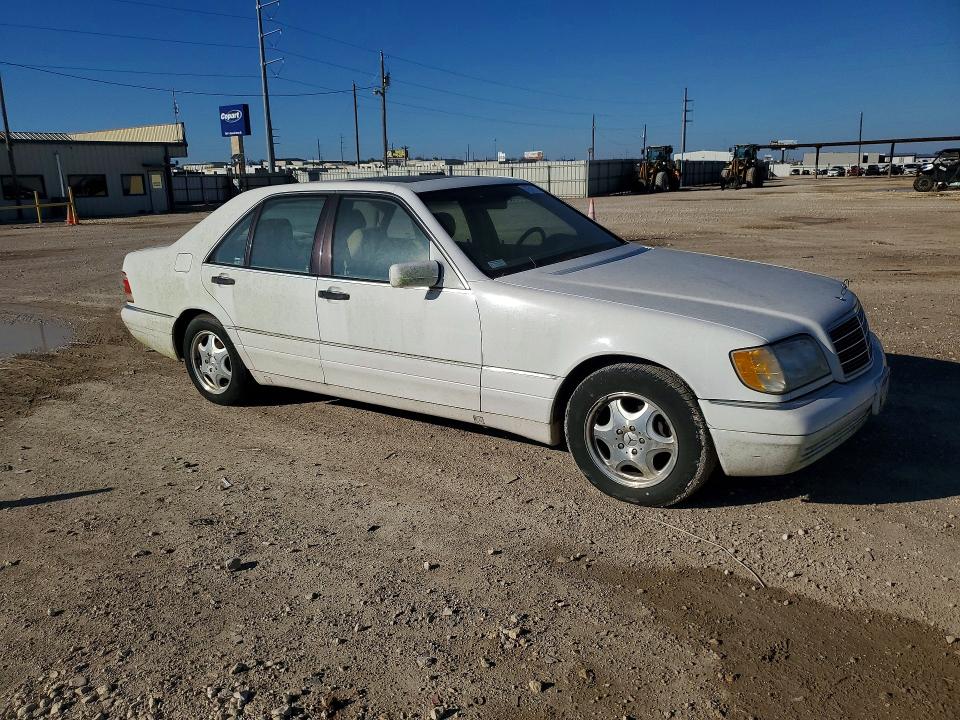 1999 Mercedes-benz S class VIN WDBGA32G9XA419734 COPART salvage auction — REAR END, TX - CERTIFICATE OF TITLE, sold $1,100 on 2026-07-29 (photo 4)