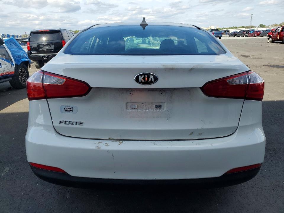2016 Kia Forte VIN KNAFK4A60G5457836 COPART salvage auction — FRONT END, Salvage Title, sold $275 on 2026-07-15 (photo 6)