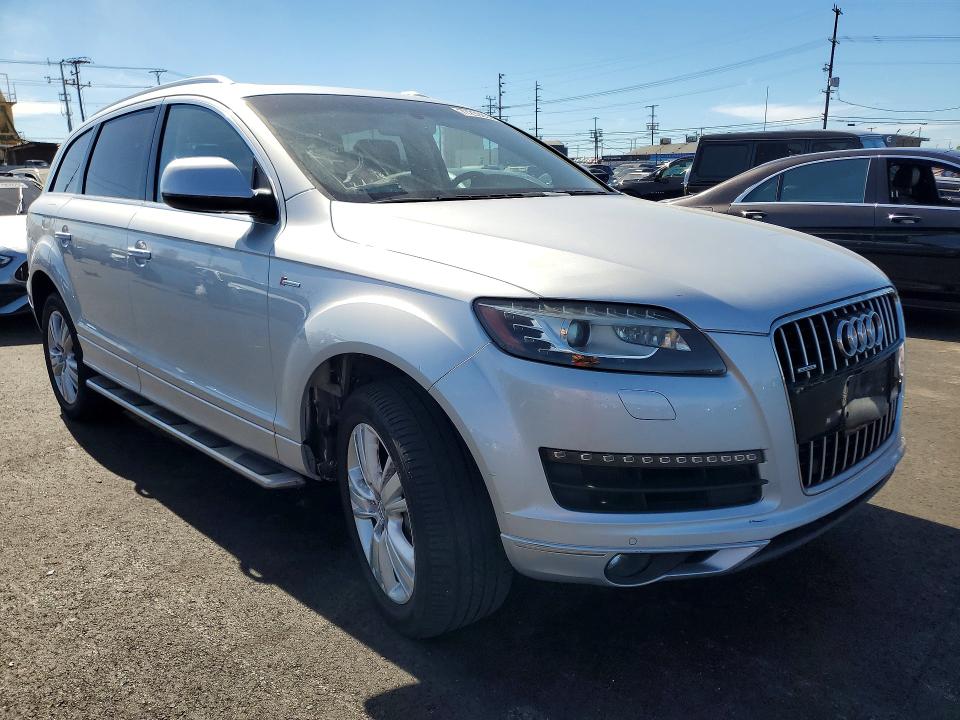 2013 Audi Q7 VIN WA1DGAFEXDD008699 COPART salvage auction — MINOR DENT/SCRATCHES, Mt - Dis/Dlr/Exp Only Clean Title, sold $1,650 on 2026-07-08 (photo 4)