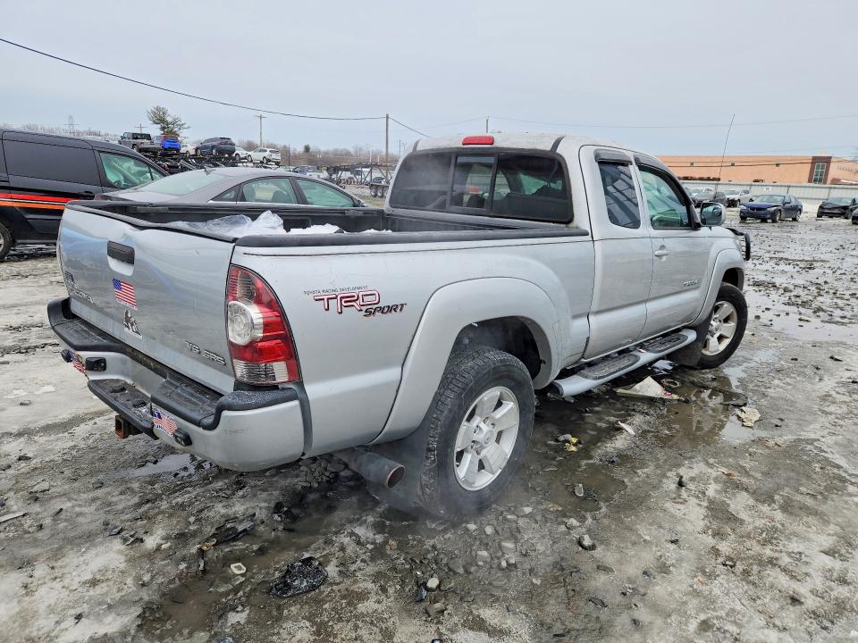 2010 Toyota Tacoma VIN 5TEUU4EN7AZ692230 COPART salvage auction — ROOF, Nj - Cert Of Title-Salvage, sold $5,400 on 2026-07-15 (photo 3)