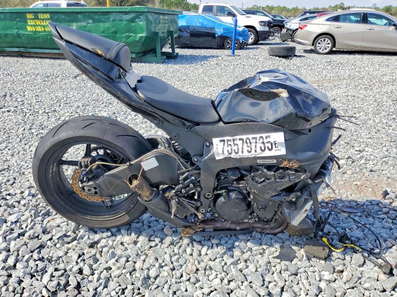 2010 Kawasaki VIN JKAZX4R15AA019395 — COPART salvage auction photo