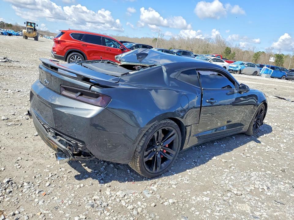 2017 Chevrolet Camaro VIN 1G1FH1R72H0107757 COPART salvage auction — ROLLOVER, ID - SALVAGE CERTIFICATE OF TITLE, sold $6,100 on 2026-07-02 (photo 3)