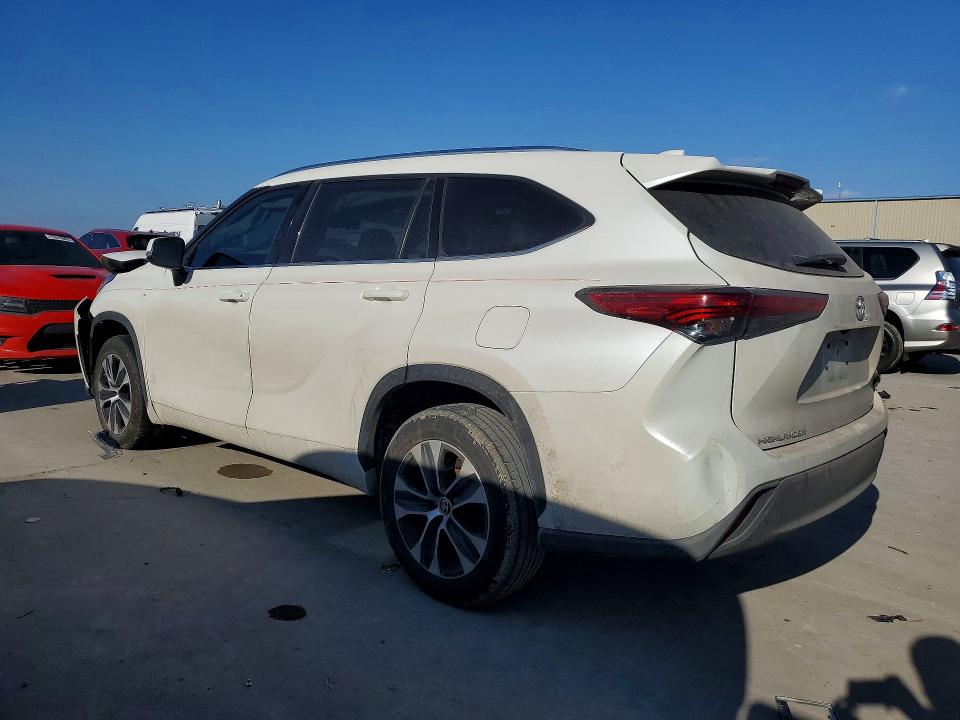 2020 Toyota Highlander VIN 5TDGZRAH4LS021836 COPART salvage auction — FRONT END, Tx - Salvage Vehicle Title, sold $12,400 on 2026-07-20 (photo 2)