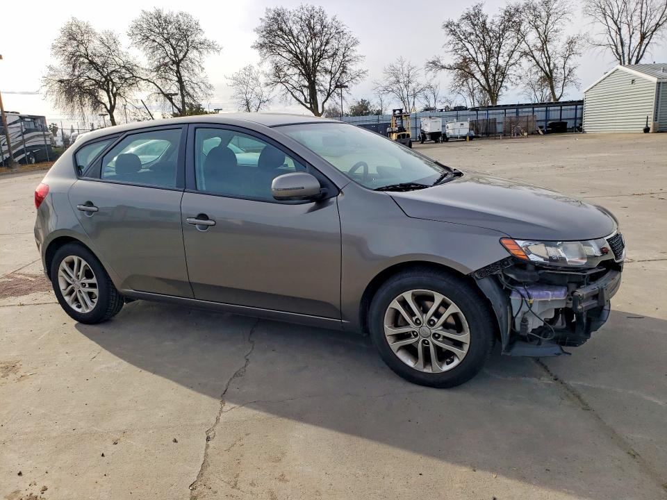 2012 Kia Forte VIN KNAFU5A2XC5514132 COPART salvage auction — FRONT END, Salvage Title, sold $850 on 2026-07-20 (photo 4)